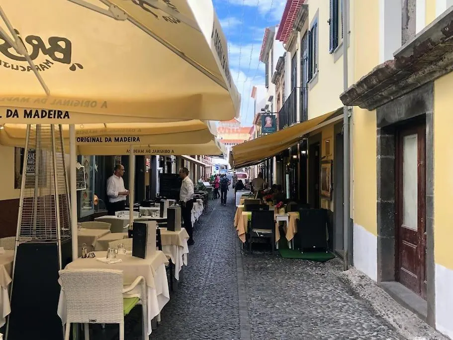 Costa'S Oldtown House In Funchal Daire